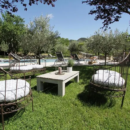 Du Pere Jean Bed & Breakfast