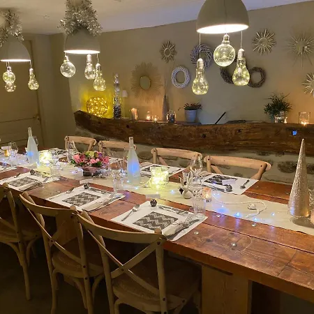 Du Pere Jean Bed & Breakfast Roche-Saint-Secret
