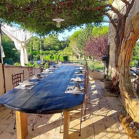 Du Pere Jean 4*