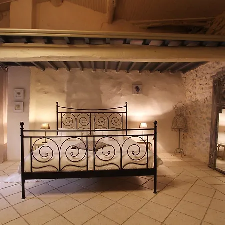 Du Pere Jean Oda ve Kahvaltı 4*