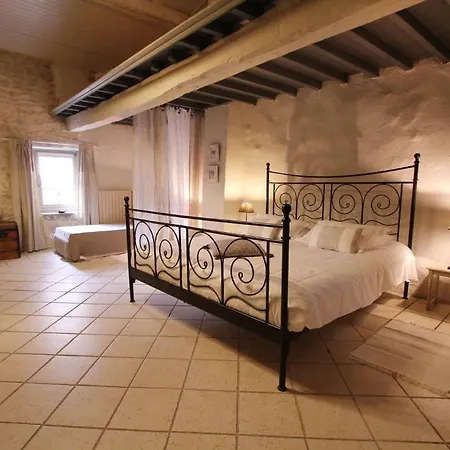 Du Pere Jean Bed & Breakfast Roche-Saint-Secret