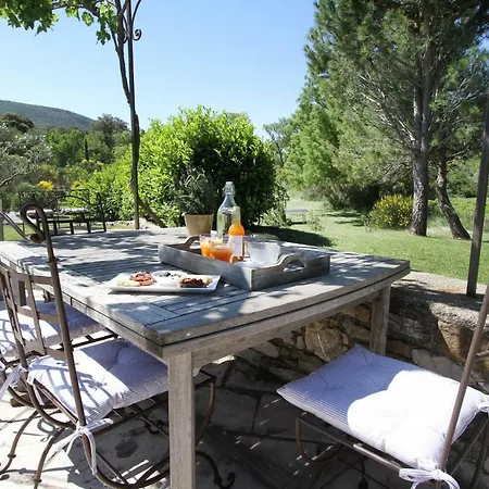 Du Pere Jean 4*