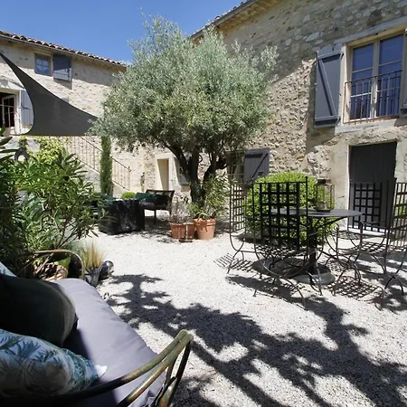 Du Pere Jean Bed & Breakfast